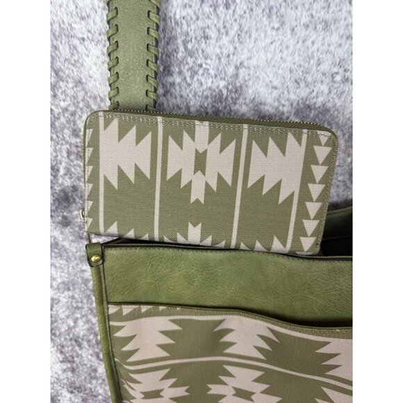 Leather Purse & Wallet Green Crossbody Tote bag Aztec Southwest Boho Tribal - Picture 11 of 16